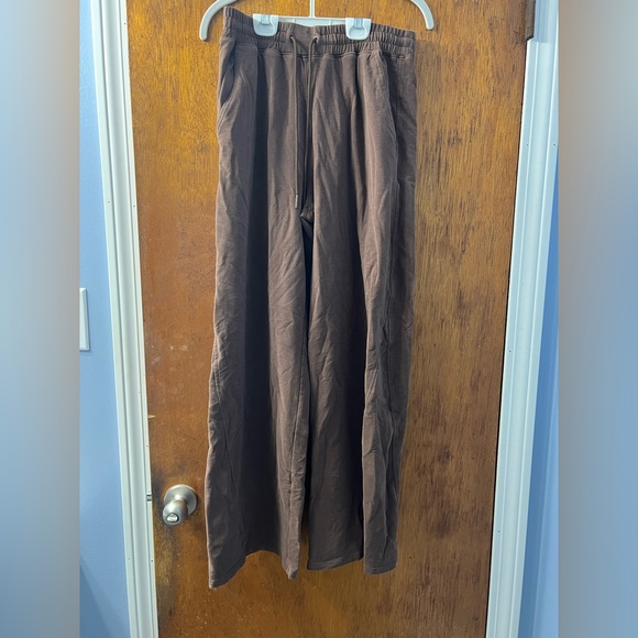 Luxe Terry Wide-Leg Women's Pants - Picture 2 of 4